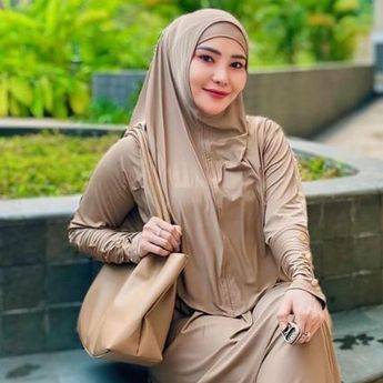 Terpopuler: Selebgram Aceh Moly Ditangkap Diduga Sebar Konten Asusila, Nikita Mirzani Spill Isi Percakapan Rachel Vennya