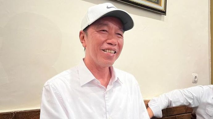 Momen Kocak Kompol Syarif Ajudan Jokowi Nyaris Jatuh Kejengkang