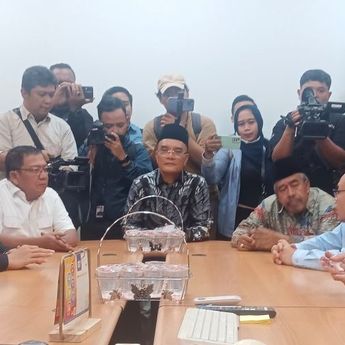  Pansus DPR Ungkap Jemaah Haji yang Bayar Rp1,1 Miliar