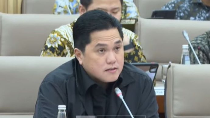 Menteri Badan Usaha Milik Negara (BUMN) Erick Thohir saat menghadiri Rapat Kerja bersama Komisi VI D