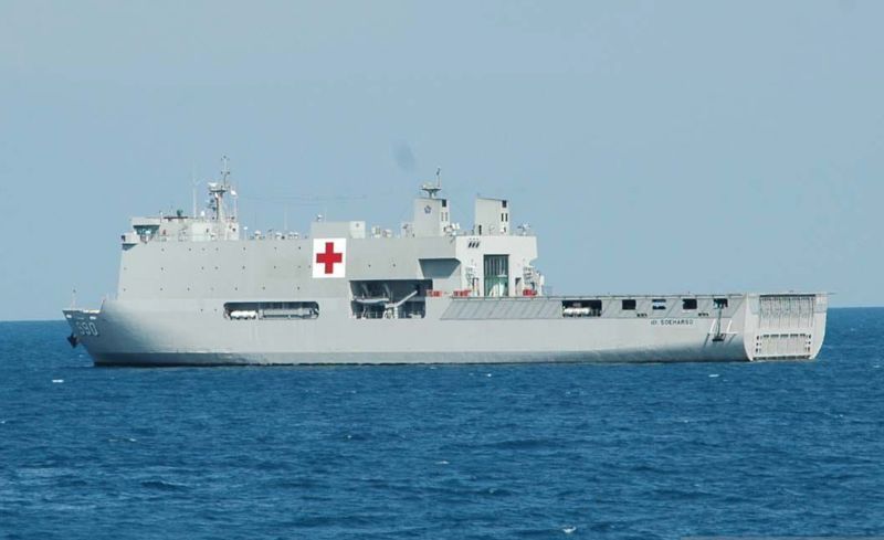 Kapal Bantu Rumah Sakit KRI Soeharso-990 milik TNI AL  <b>(ANTARA/Ho-Humas TNI AL)</b>