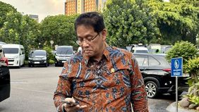 Menteri Keuangan (Menkeu) Purbaya Yudhi Sadewa merespons kritik ekonom senior Didik Junaidi Rachbini terkait penempatan dana pemerintah sebesar Rp200 triliun di Himpunan Bank Negara (Himbara).

