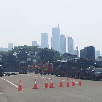 Waspada Macet di Depan DPR dan MK! Polisi Imbau Pengguna Jalan Hindari Area Ini