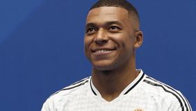 Kylian Mbappe resmi diperkenalkan sebagai pemain Real Madrid. 