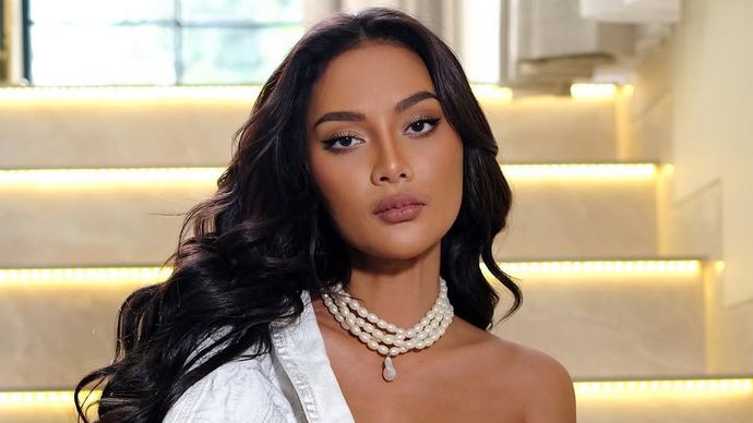 Erika Carlina.