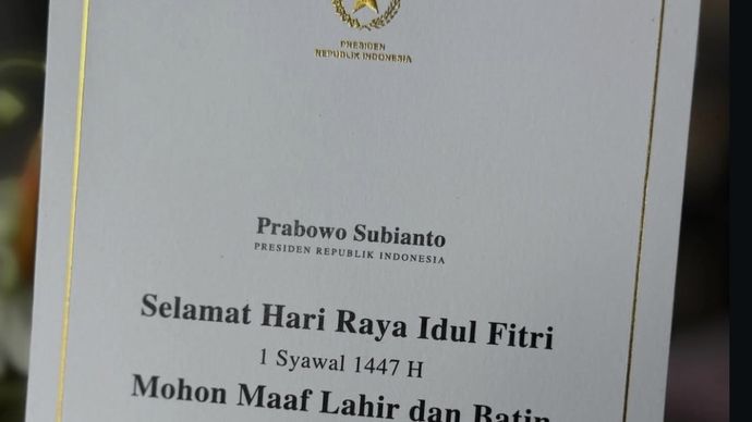 Kreator dan tokoh muda Irfan Wahid atau Ipang Wahid mengungkapkan kekagumannya terhadap hampers Lebaran yang diterimanya dari Presiden Prabowo Subianto.
