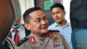 Mantan Kepala Divisi Hubungan Internasional (Kadiv Hubinter) Polri Irjen Pol (Purn) Napoleon Bonaparte meninggal dunia pada Minggu, 18 Oktober 2026.