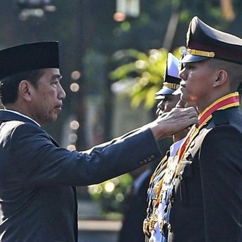 Sejarah! Pertama Kali Sumpah Perwira TNI Polri Agama Khonghucu di Istana