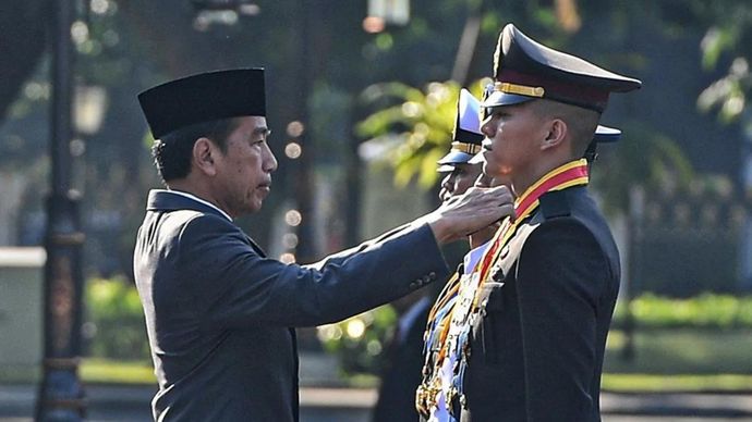 Jokowi Hadiri Sumpah Perwira TNI dan Polri