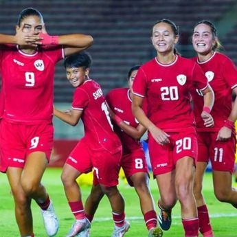 Catat Sejarah, Timnas Indonesia Putri Jadi Negara Ke-7 di ASEAN Peraih Trofi Piala AFF