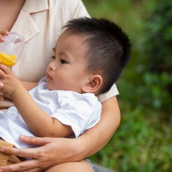 12 Makanan Sehat Untuk Memperlancar Produksi ASI