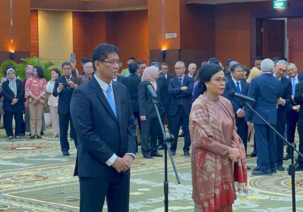 Sri Mulyani Indrawati resmi menyerahkan jabatan Menteri Keuangan (Menkeu) kepada Purbaya Yudhi Sadewa. <b>(Ntvnews.id-Muslimin Trisyuliono)</b>