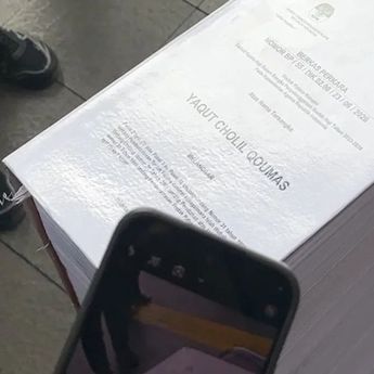 JPU KPK Limpahkan Berkas Yaqut Cholil Qoumas ke PN Jakpus, Berkas Tebal Jadi Sorotan