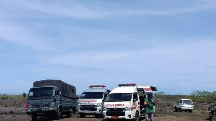 Sebuah ledakan hebat terjadi saat pemusnahan amunisi kedaluwarsa di Desa Sagara, Kecamatan Cibalong, Kabupaten Garut, Jawa Barat, Senin 12 Mei 2025./Ist