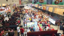 Sempat Ditolak Ormas, Festival Makanan Non Halal Kembali Dibuka di Solo Tapi Ditutup Kain Hitam