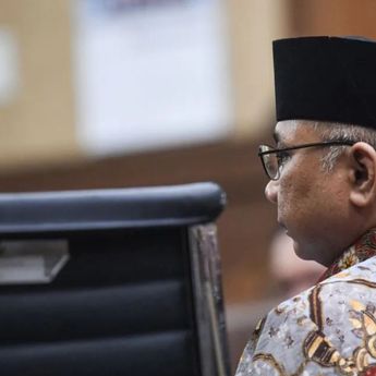 Perlawanan Eks Menag Yaqut Ditolak Hakim