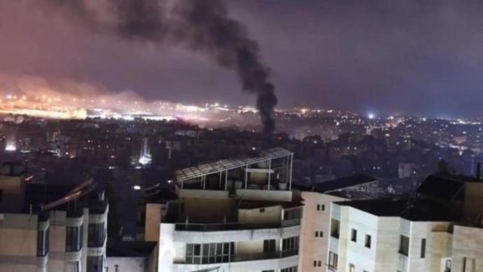 Ledakan Besar di Depan Parlemen Lebanon Usai Israel Bombardir Jantung Beirut