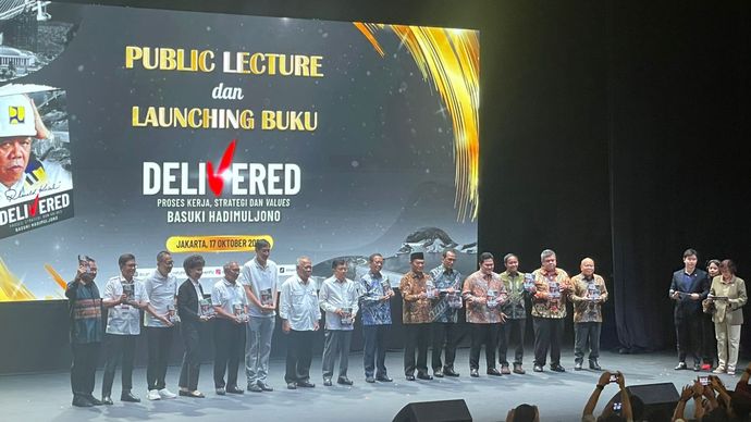 Menteri Pekerjaan Umum dan Perumahan Rakyat (PUPR) Basuki Hadimuljono meluncurkan buku berjudul Delivered: Proses Kerja, Strategi dan Values. Hadir sejumlah tokoh antara lain Wapres ke-10 dan 12 Jusuf Kalla, Menteri BUMN Erick Thohir, dan Presdir Nusantara TV Don Bosco Selamun. 