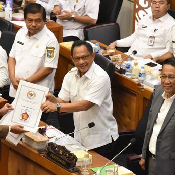 Dianggap Abaikan Putusan MK, Ini Respons Baleg DPR