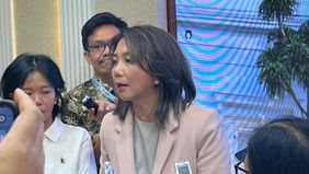 Pemerintah Indonesia terus memperkuat jalur diplomasi dengan Iran guna memastikan keamanan kapal-kapal Indonesia yang melintasi jalur strategis Selat Hormuz. Langkah ini dilakukan di tengah meningkatnya ketegangan geopolitik di kawasan Timur Tengah.