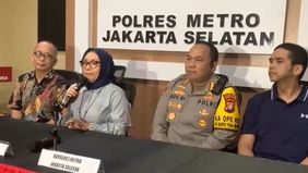 Menteri PPPA, Arifah Fauzi, menyatakan pelaku penusukan yang merenggut nyawa ayah dan neneknya merupakan anak yang baik dan peristiwa tragis tersebut menjadi momen introspeksi.
