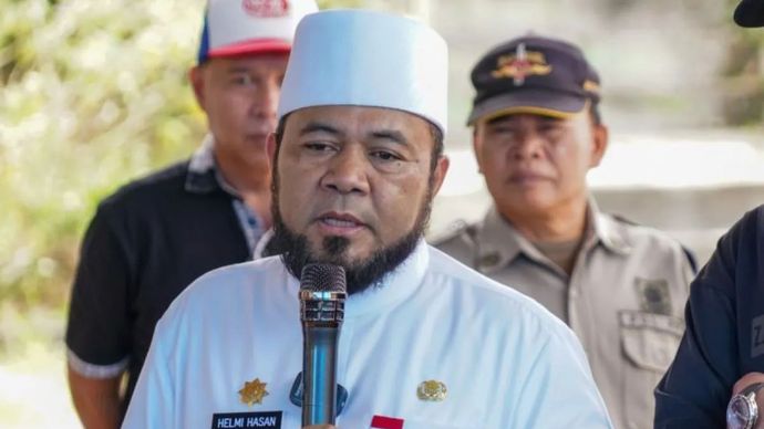 Gubernur Bengkulu Helmi Hasan