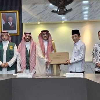 Menag Terima 100 Ton Kurma dari Arab Saudi untuk Masyarakat Indonesia