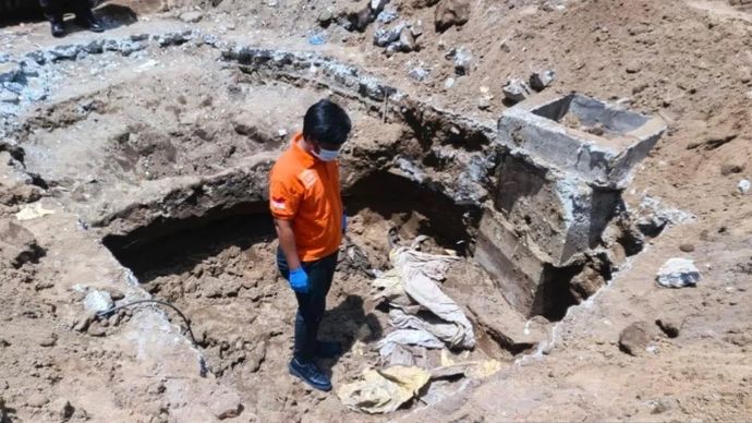 Kerangka Manusia di Proyek RS Aceh