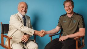 Pemain Timnas Belgia, Kevin De Bruyne resmi bergabung dengan juara Serie A Napoli dari Manchester City dengan status bebas transfer.
