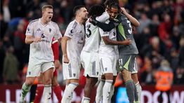 Hasil Liga Inggris: Liverpool Ditaklukkan Manchester United, Arsenal Kokoh di Puncak