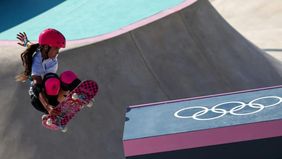 Atlet Skateboard Asal Australia, Arisa Trew berhasil meraih medali emas Olimpiade Paris 2024 dikategori putri.