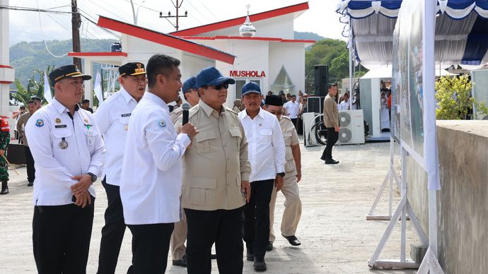 Presiden Prabowo Subianto menyampaikan akan membangun dan membagikan sebanyak 1.582 kapal ikan untuk nelayan di seluruh Indonesia mulai tahun ini.  
