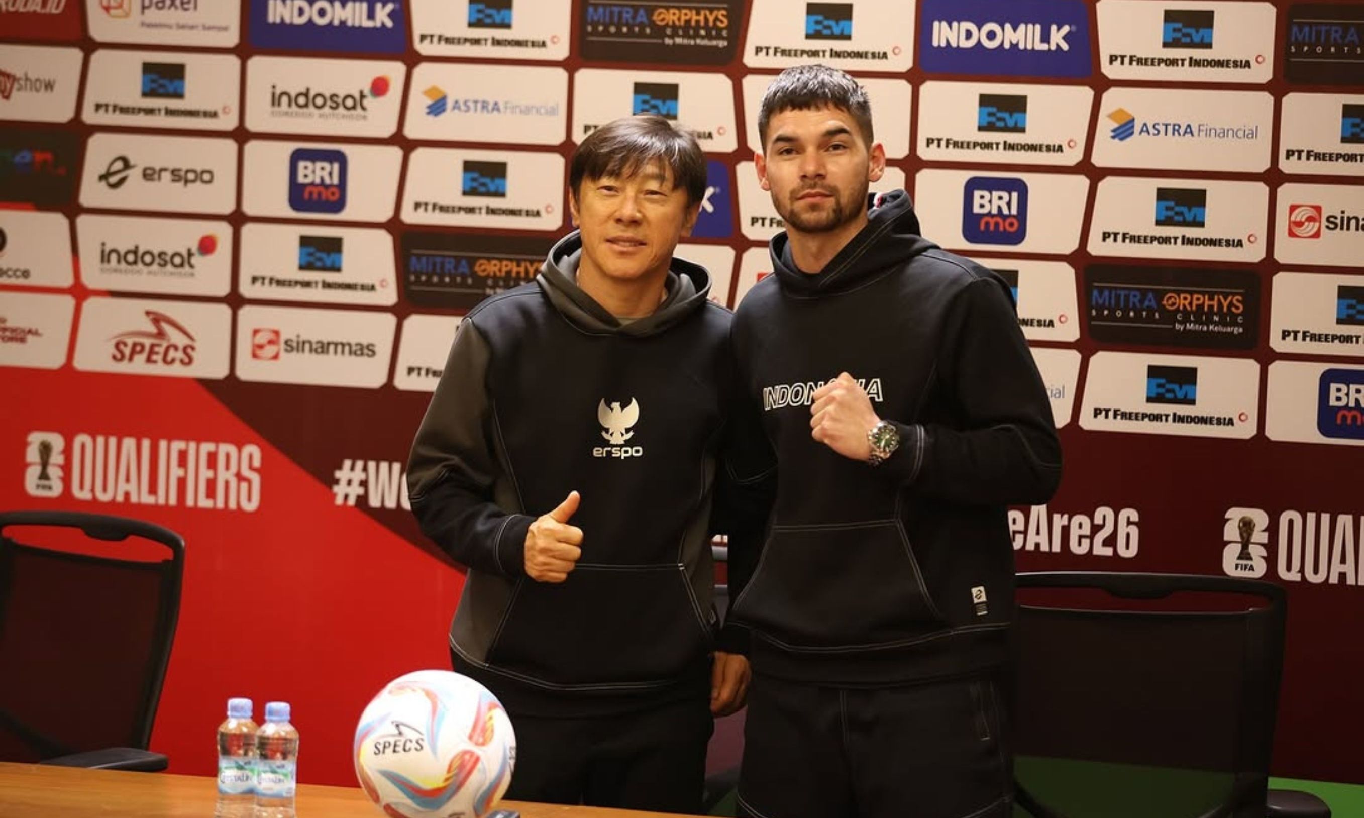 Sandy Walsh dan Shin Tae-yong <b>(Instagram: Sandy Walsh)</b>