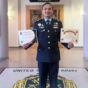 Prajurit TNI AU Raih Prestasi Tertinggi di Sekolah Militer Polisi Amerika Serikat