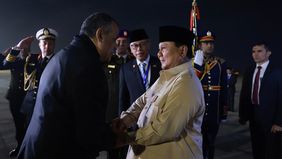 Presiden RI Prabowo Subianto tiba di Mesir, tepatnya di Bandar Udara Internasional Kairo pada pukul 20:10 waktu setempat, Selasa (17/12) atau pukul 01:10 dini hari waktu Jakarta.