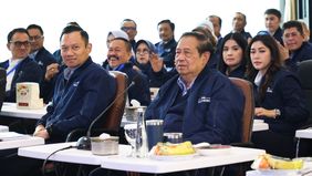 Ketua Umum Partai Demokrat, Agus Harimurti Yudhoyono (AHY), menegaskan bahwa retreat Partai Demokrat di Pacitan bukan sekadar agenda rutin internal, melainkan menjadi momentum strategis untuk melakukan kontemplasi, evaluasi, sekaligus pembaruan seman