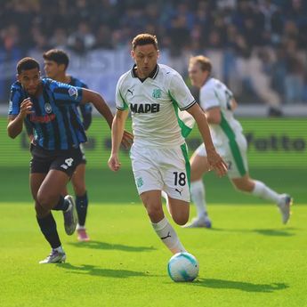 Sassuolo Bungkam Atalanta 3-0, Jay Idzes Tampil Solid di Lini Belakang