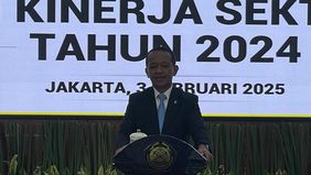 Menteri Energi dan Sumber Daya Mineral (ESDM) Bahlil Lahadalia buka suara mengenai  pengecer tak bisa jual LPG 3 kg subsidi atau gas melon.