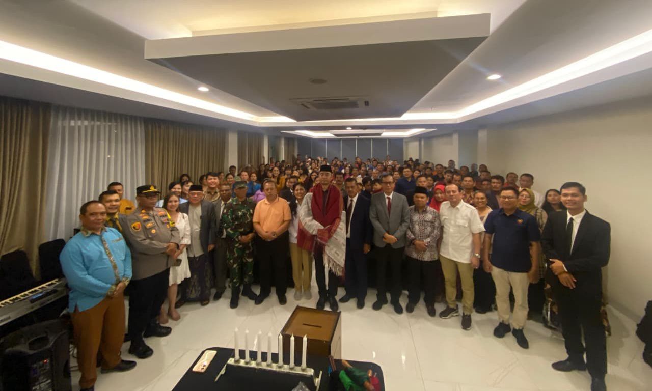 Kementerian agama hadiri natal bersama jemaat HKBP Cikarang <b>(Dokumentasi Gekira)</b>