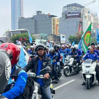 11.261 Personel Gabungan Kawal Demo di Depan Gedung DPR