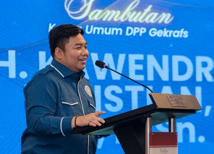 Ketua Umum DPP GEKRAFS, Kawendra Lukistian, saat memberikan sambutan dan arahan dalam acara pelantikan DPC GEKRAFS Kota Malang di The Alana Hotel Malang.