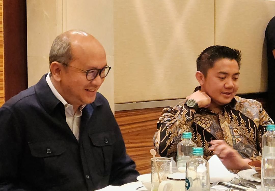 Sekretaris Kabinet (Seskab) Teddy Indra Wijaya bersama Danantara Indonesia meluncurkan Patriot Bond ke para pengusaha nasional. 