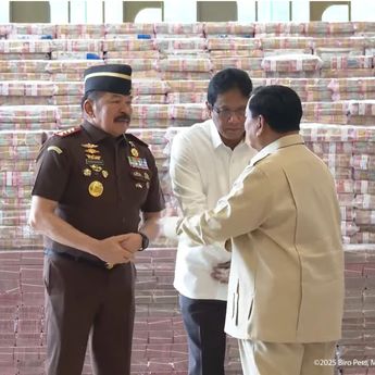 Momen Lucu saat Prabowo Tanya ke Purbaya: You Sudah Profesor?