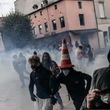 Polisi Prancis Tangkap 1.800 Demonstran Usai Jarah dan Rusak 1.500 Toko