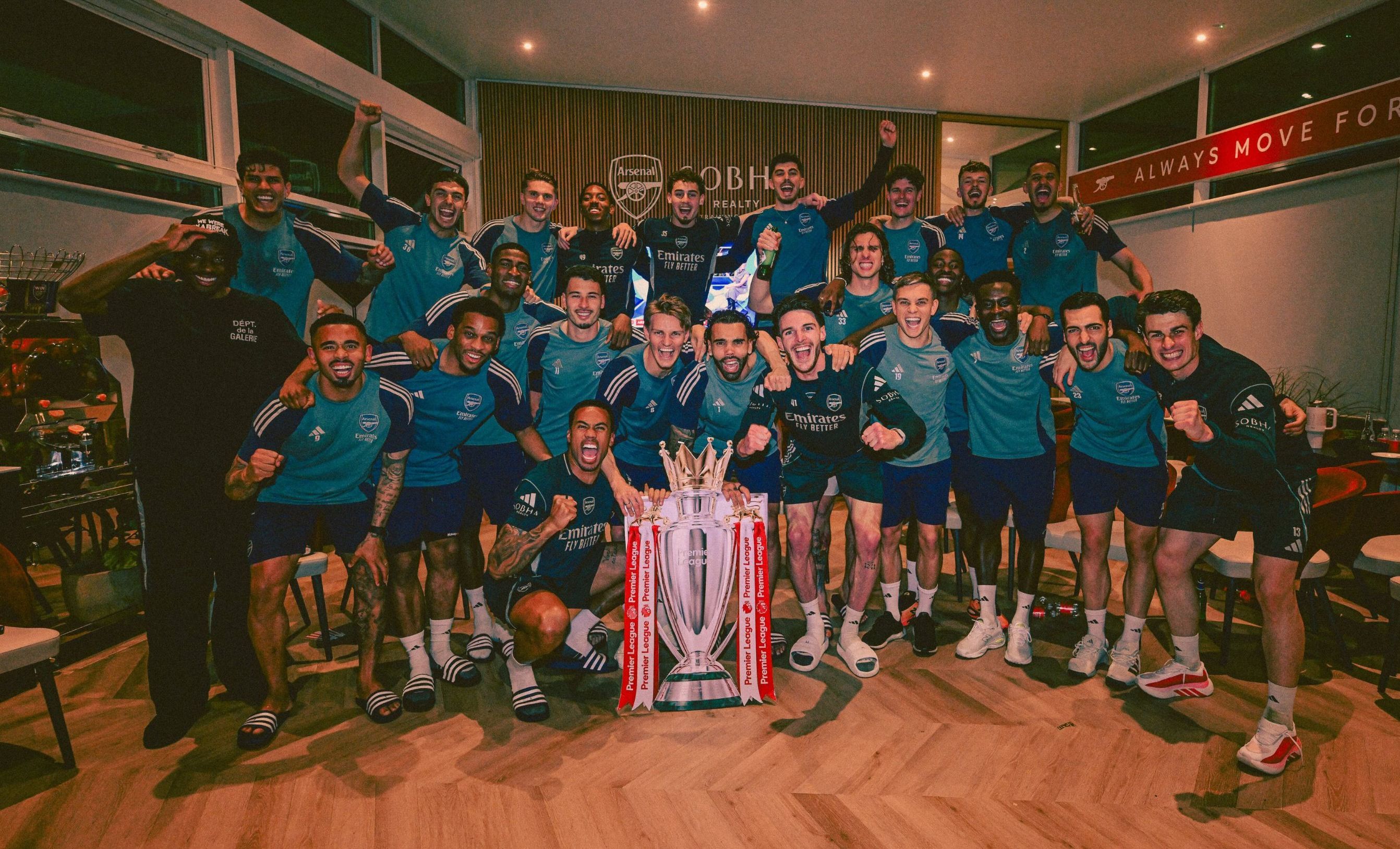 Arsenal Juara Liga Inggris 2025/2026 <b>(X: Arsenal)</b>