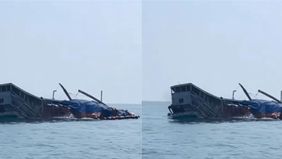 Sebuah kapal yang mengangkut 37 penumpang, termasuk 23 warga negara Indonesia (WNI), dilaporkan tenggelam di perairan Pulau Pangkor, Perak, Malaysia
