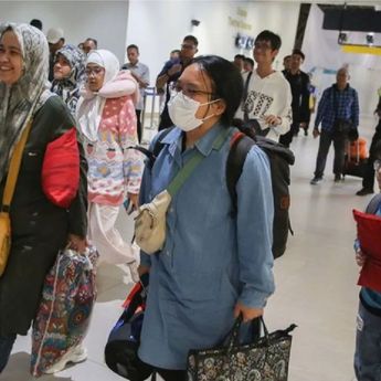 12 WNI Gelombang Terakhir Evakuasi dari Iran Selamat Tiba di Tanah Air