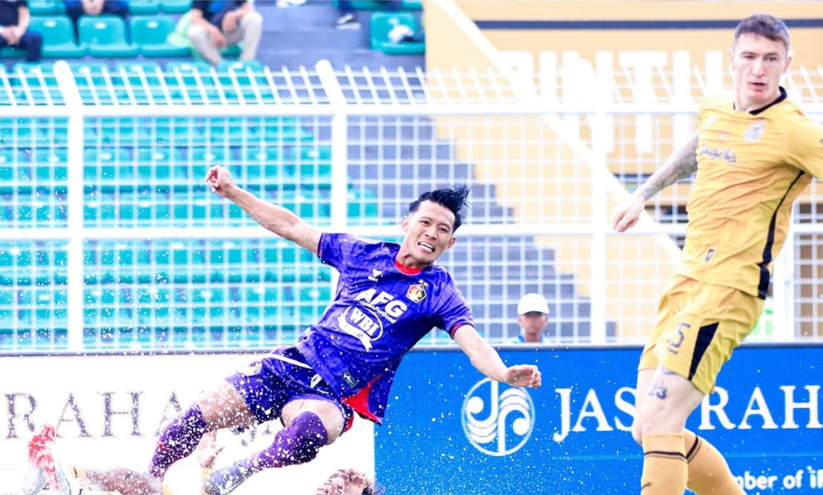 Bhayangkara FC vs Persik Kediri <b>(IG: Persik Kediri)</b>