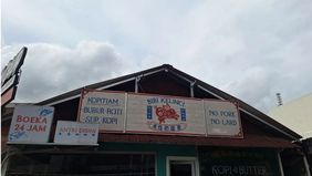 Polsek Mampang Prapatan menegaskan bahwa kasus yang berkaitan dengan Restoran Bibi Kelinci di kawasan Kemang, Jakarta Selatan, terdiri dari dua perkara berbeda yang ditangani oleh kantor kepolisian yang berbeda pula.