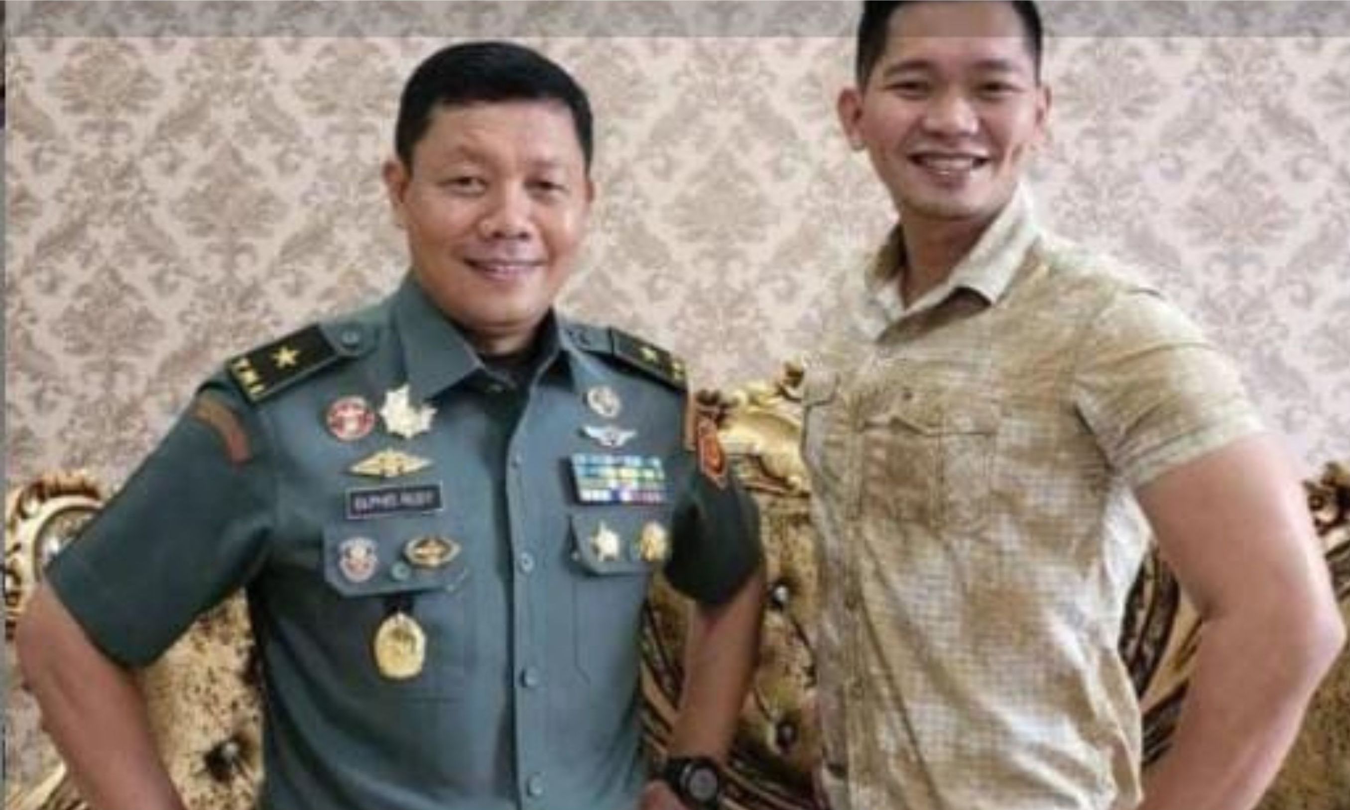 Viral Foto AKP Ulil Ryanto Anshari Bareng Jenderal Bintang 1 TNI <b>(Istimewa)</b>